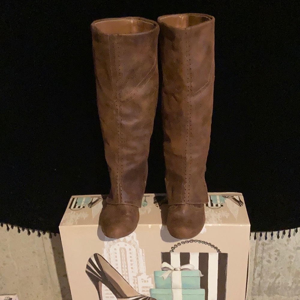 NOT RATED Tan Vegan-leather boots 6.5/ 3” high